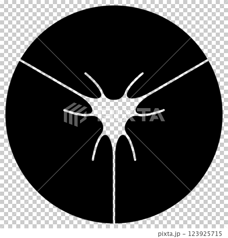 家紋です。三つ富士山といいます。 123925715