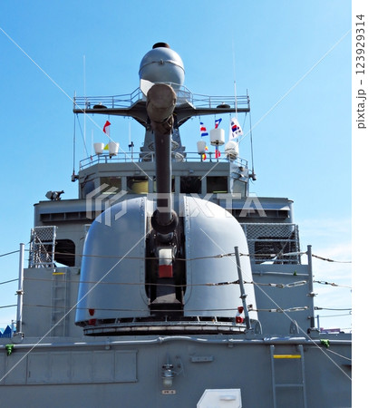 76mm Naval gun 123929314