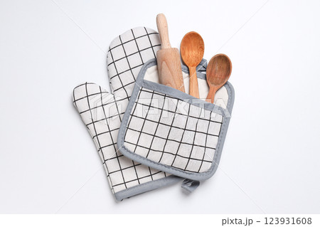Cooking food in home, accessories for kitchen and cooking food Cooking food in home, accessories for kitchen and cooking food 123931608