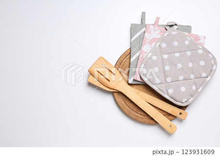 Cooking food in home, accessories for kitchen and cooking food Cooking food in home, accessories for kitchen and cooking food 123931609