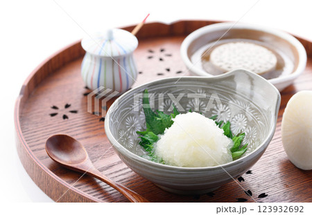 大根おろし 123932692