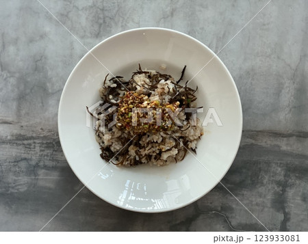 Hijiki Rice 123933081