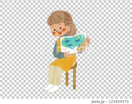 絵本の読み聞かせをしている女性-ガッシュ 123934573
