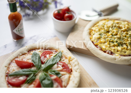 ピザパーティー 123936526