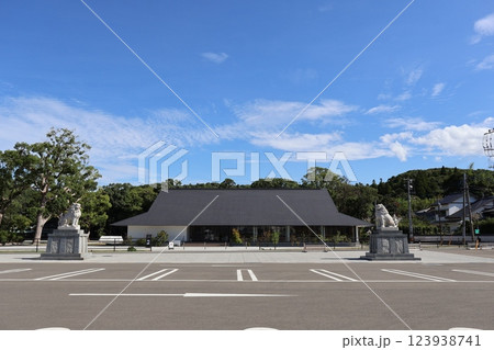 福岡県「宗像大社」祈願殿 福岡県「宗像大社」祈願殿 123938741