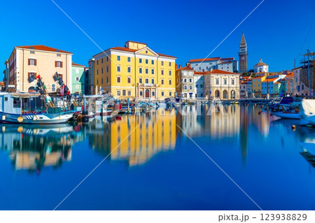 Cityscape of Piran, an ancient Slovenian town 123938829
