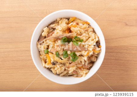 鰹のなまり焼き　炊き込みごはん 123939115