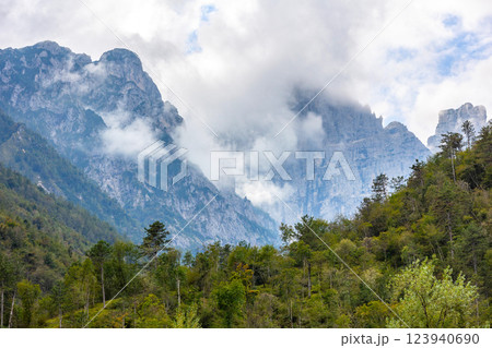 Italian Dolomite Alps mountains, Italy Italian Dolomite Alps mountains, Italy 123940690