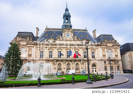 フランス　トゥール市庁舎 123941421