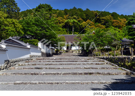 東山の南禅寺 東山の南禅寺 123942035