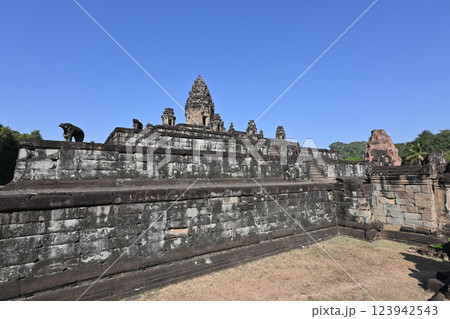 ロリュオス遺跡群・バコン寺院，アンコール遺跡群／カンボジア 123942543