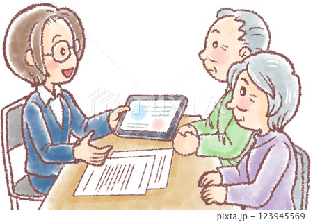 介護の相談_介護の相談打ち合わせ_タブレット_老夫婦 123945569