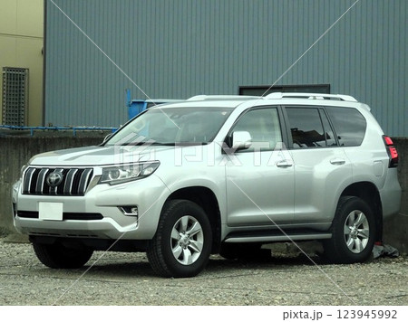 トヨタ・ランドクルーザープラド 4代目 トヨタ・ランドクルーザープラド 4代目 123945992
