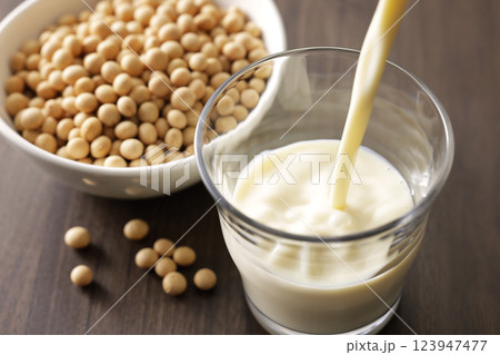 豆乳 123947477