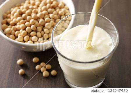 豆乳 123947479