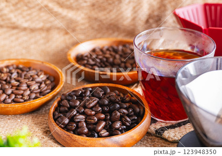 コモティティコーヒー 123948350