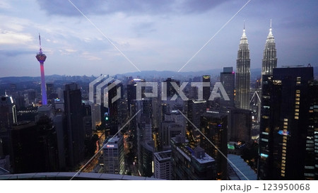 クアラルンプール　夕景 123950068