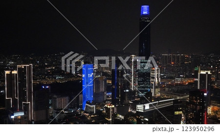 マレーシア　クアラルンプール　夜景 123950296