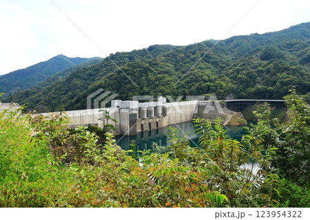八ッ場ダム あがつま湖 八ッ場ダム あがつま湖 123954322