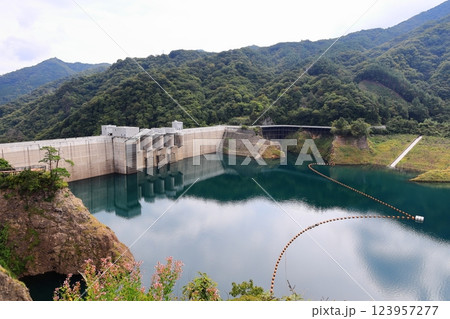 八ッ場ダム　あがつま湖 123957277