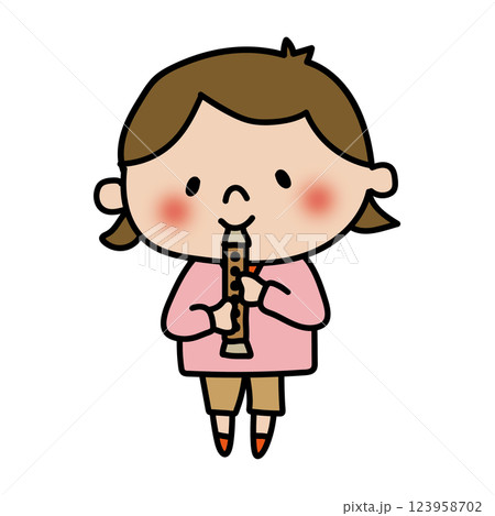 縦笛を吹く子供(女の子) 縦笛を吹く子供(女の子) 123958702