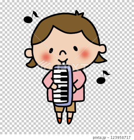 演奏鍵盤口琴的兒童（女孩 1） 123958717