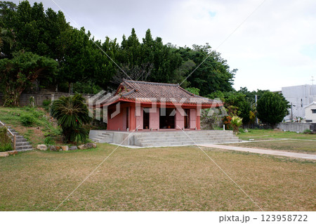 沖縄県那覇市　天尊廟・天妃宮 123958722