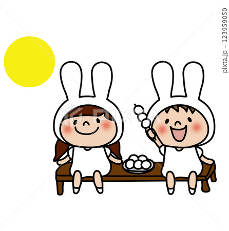 白うさぎの格好をしてお月見をする子供 白うさぎの格好をしてお月見をする子供 123959050