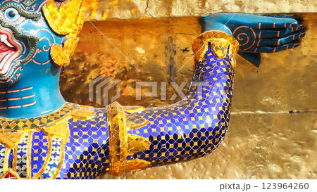 ワット プラケオ 守護神 ワット プラケオ 守護神 123964260