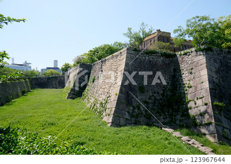 大阪府大阪市中央区_大阪城南側風景1_2024年5月 大阪府大阪市中央区_大阪城南側風景1_2024年5月 123967644