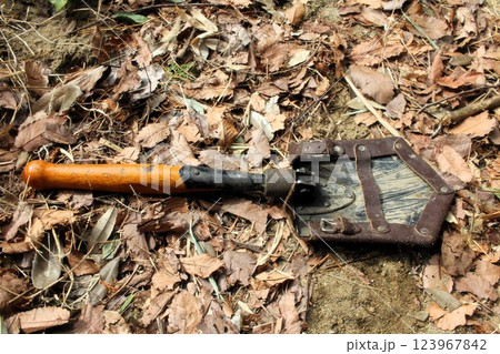 軍物スコップ 123967842