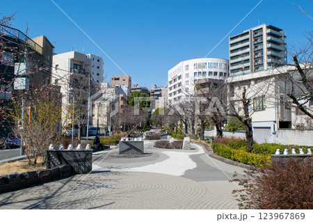 東京都台東区　隅田川から新吉原大門への水上路跡　山谷堀公園 123967869