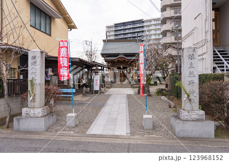 前橋の熊野神社 123968152
