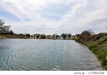 静岡県掛川市幡鎌 天竜浜名湖鉄道と沿線の風景 静岡県掛川市幡鎌 天竜浜名湖鉄道と沿線の風景 123968206