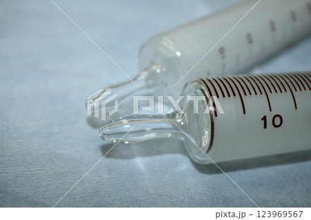 ガラス浣腸器 123969567