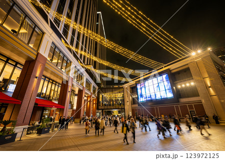 Kアリーナ横浜のイルミネーション Kアリーナ横浜のイルミネーション 123972125