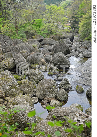 袋田の滝の上流風景 袋田の滝の上流風景 123972892