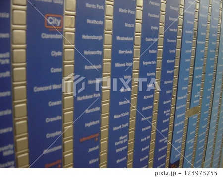 海外の電車の切符売り場 123973755