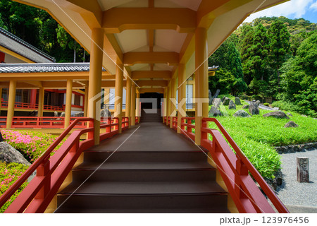 松尾大社　松風苑　曲水の庭と上古の庭 123976456