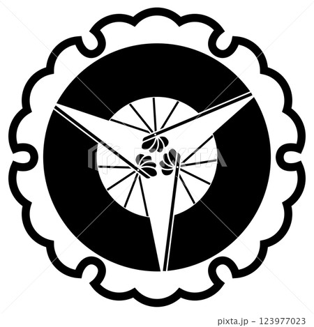 家紋です。雪輪に三つ扇といいます。 家紋です。雪輪に三つ扇といいます。 123977023