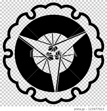 家紋です。雪輪に三つ扇といいます。 家紋です。雪輪に三つ扇といいます。 123977023