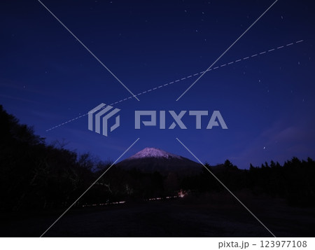 富士山と国際宇宙ステーション 富士山と国際宇宙ステーション 123977108