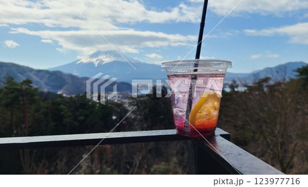 ソーダと富士山 ソーダと富士山 123977716
