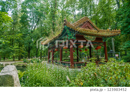 Ogrod Chinski - Chinese garden in Lazionki Krolewskie park Ogrod Chinski - Chinese garden in Lazionki Krolewskie park 123983452