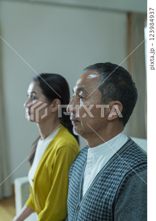 熟年夫婦のポートレート 熟年夫婦のポートレート 123984937