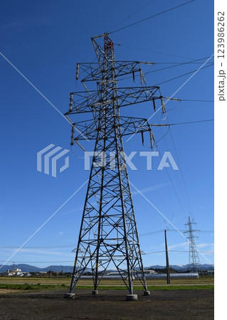 送電塔 高電圧交流 送電塔 高電圧交流 123986262