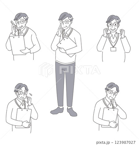 バインダーを持ったシニア男性のシンプルなセット 123987027