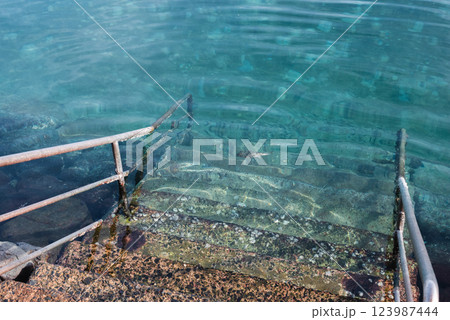 五島列島の海　上五島　長崎県　きれいな海 123987444