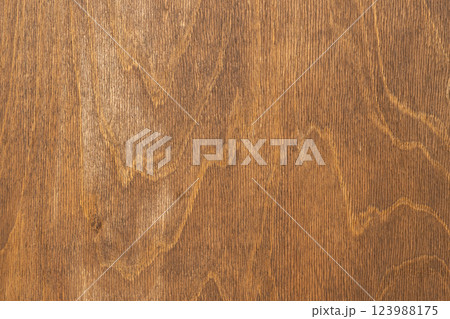 経年劣化で少し朽ち始めている一枚板 経年劣化で少し朽ち始めている一枚板 123988175