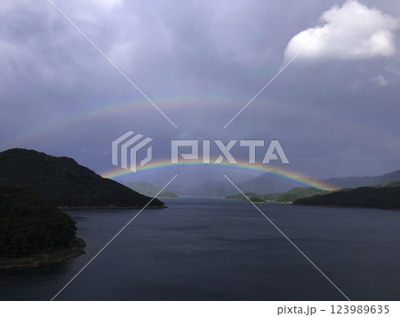 島と島との懸け橋 123989635